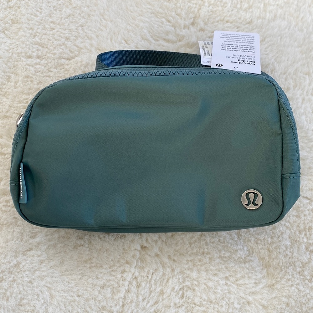 🎉 HOST PICK 🎉 Lululemon Tidewater Teal Extended Strap Everywhere Belt Bag NWT